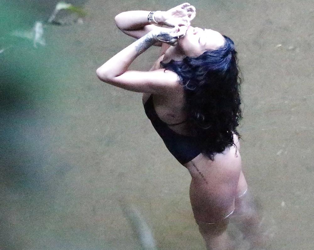 5P Rihanna Thong Bikini Ass