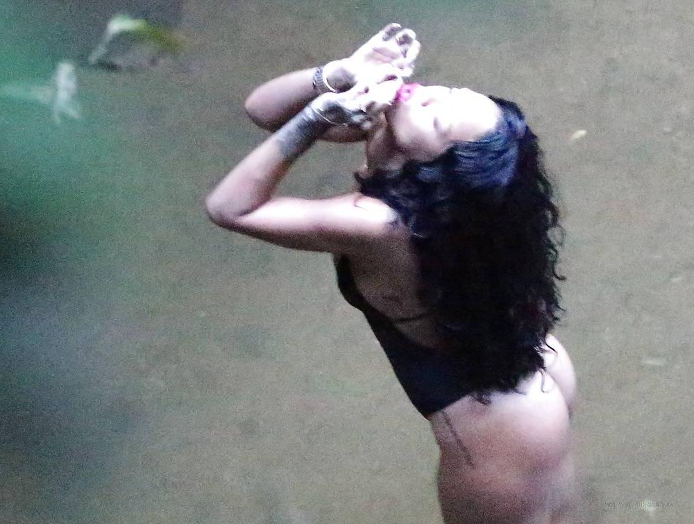 5P Rihanna Thong Bikini Ass