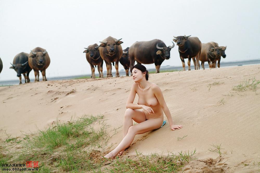 25P Chinese Nude LiTu YuHui