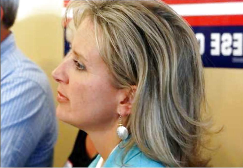 25P I so love jerking off to conservative Renee Ellmers
