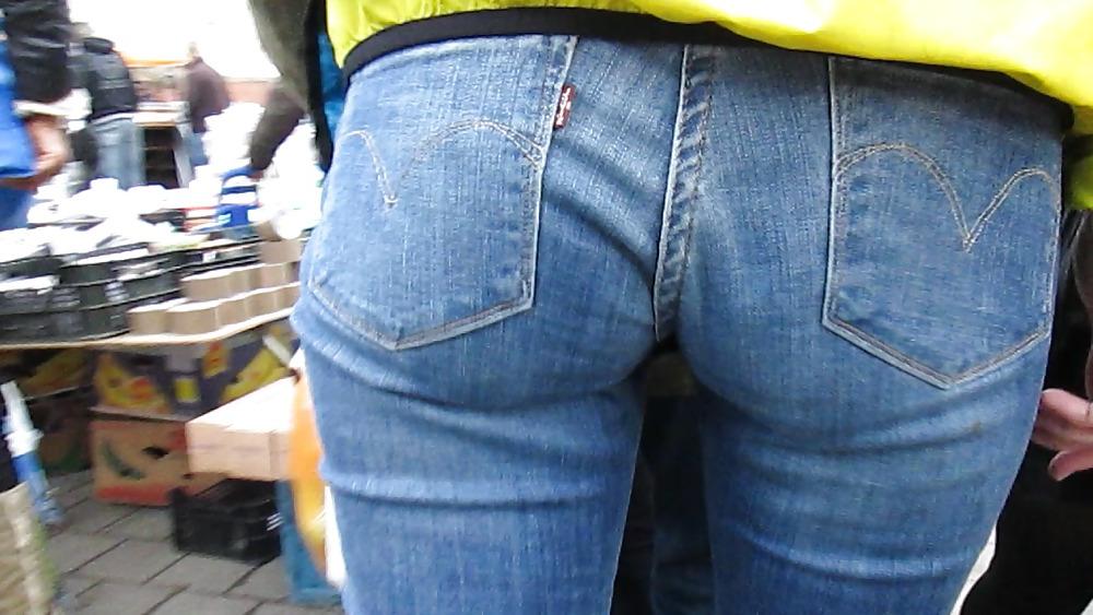 15P White Women in Jeans