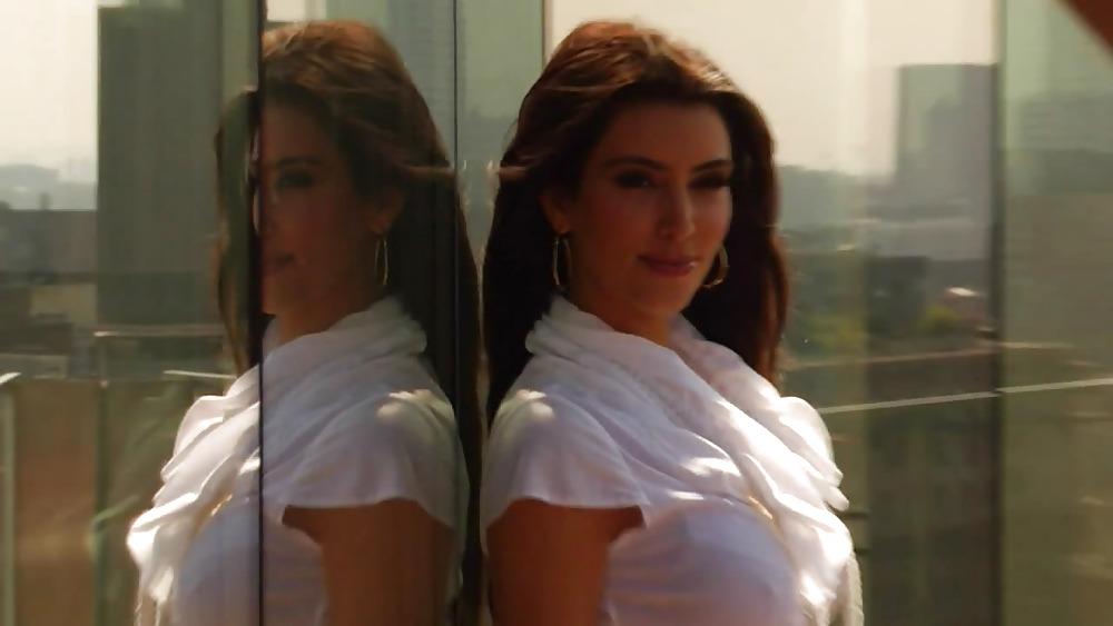 21P Kim Kardashian Cosmopolitan Magazine Photoshoot Video
