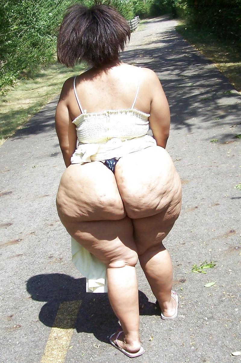 25P Big Fat Ass