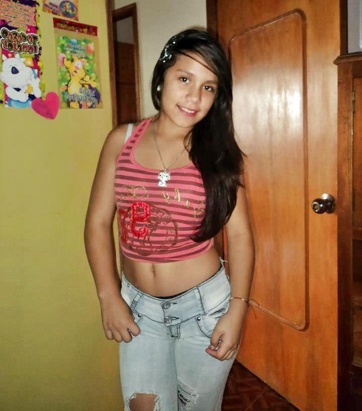25P NENAS LATINAS HOT EN JEANS