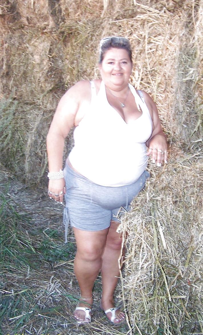 14P Ugly Fat Pig Whore