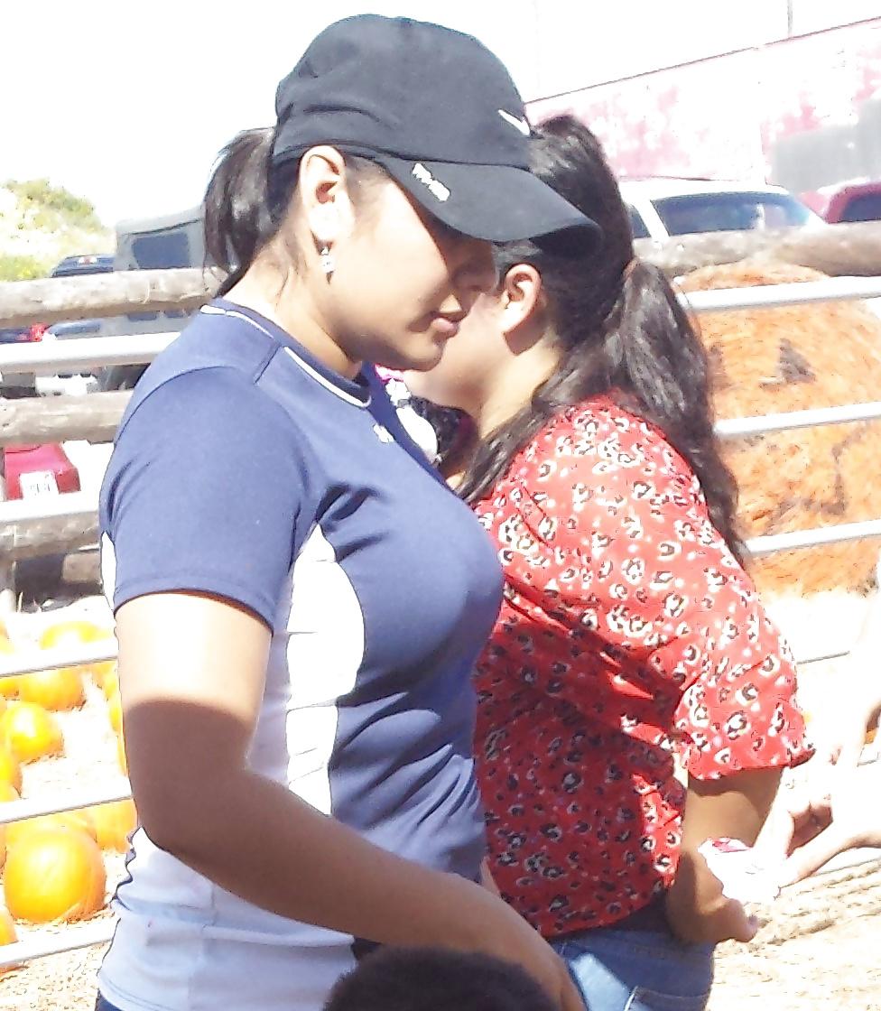 18P Tight ass jeans