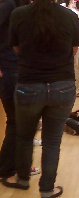 18P Tight ass jeans
