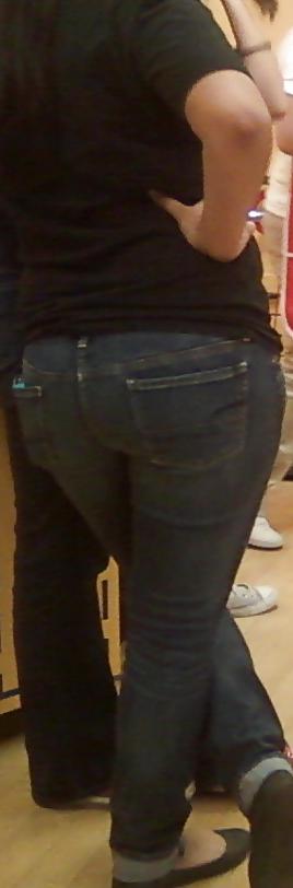 18P Tight ass jeans