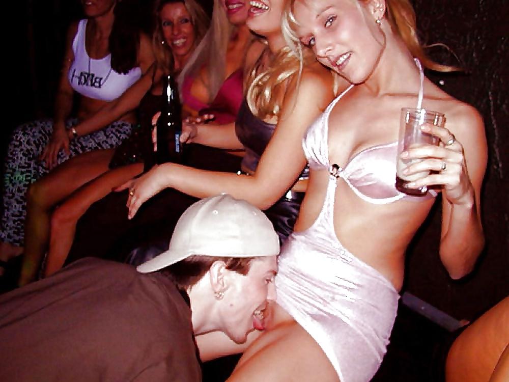 25P Public sex - FG9