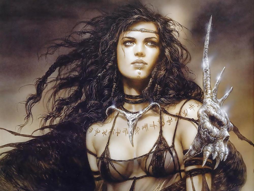 10P Fantasy Warrior Women 1