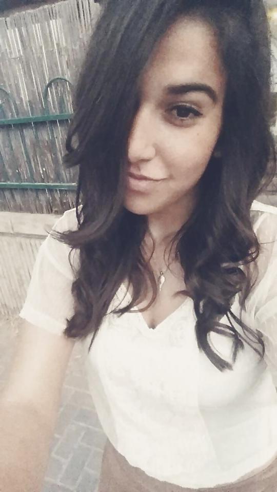 25P Fresh slut teen wants u to jerk off for her ! comment 