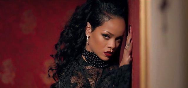 18P RIHANNA AND SHAKIRA SEXY VIDEO CAPS 