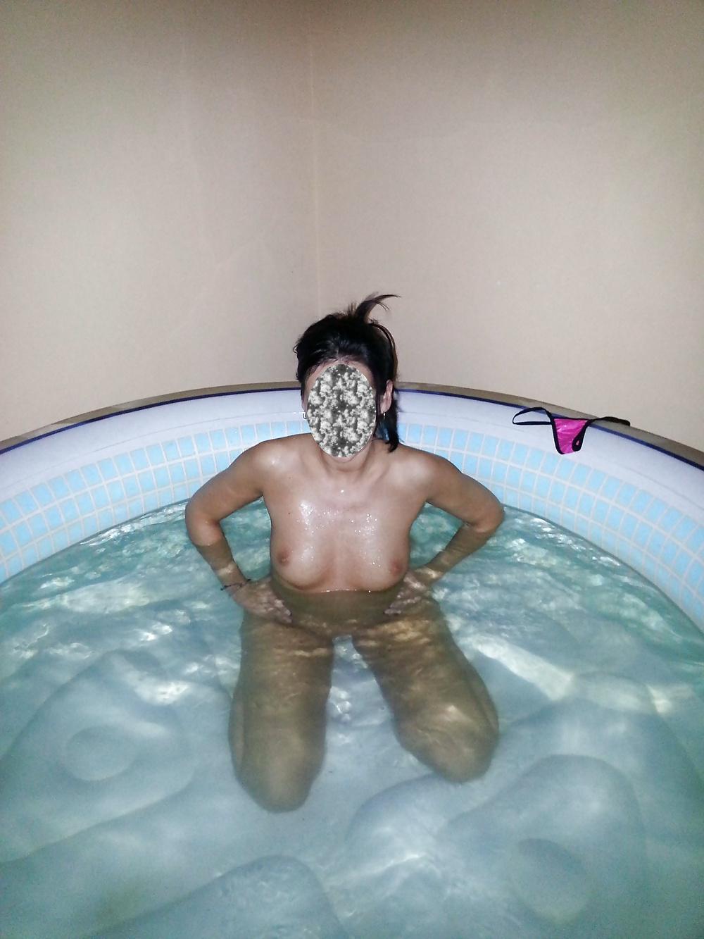 12P Hungarian latina have a bath