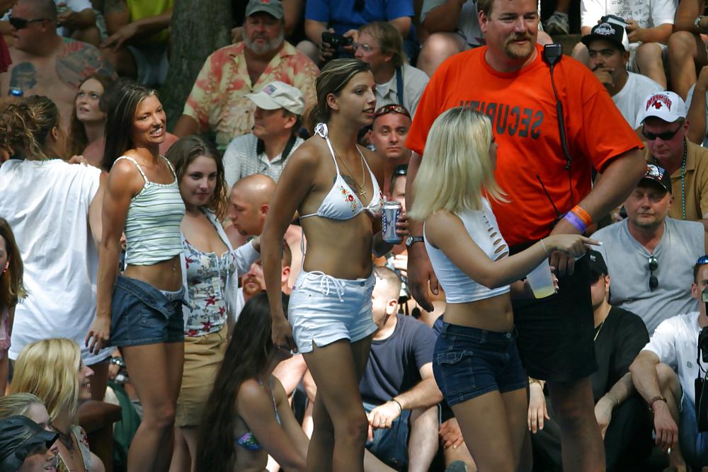 25P Curvy Party Girls 3