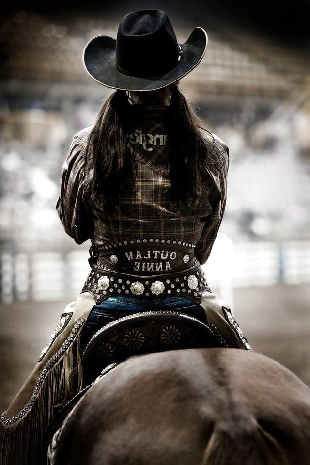 25P Cowgirl and jeans II