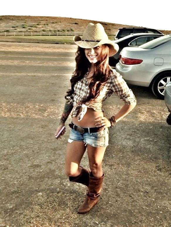 25P Cowgirl and jeans II