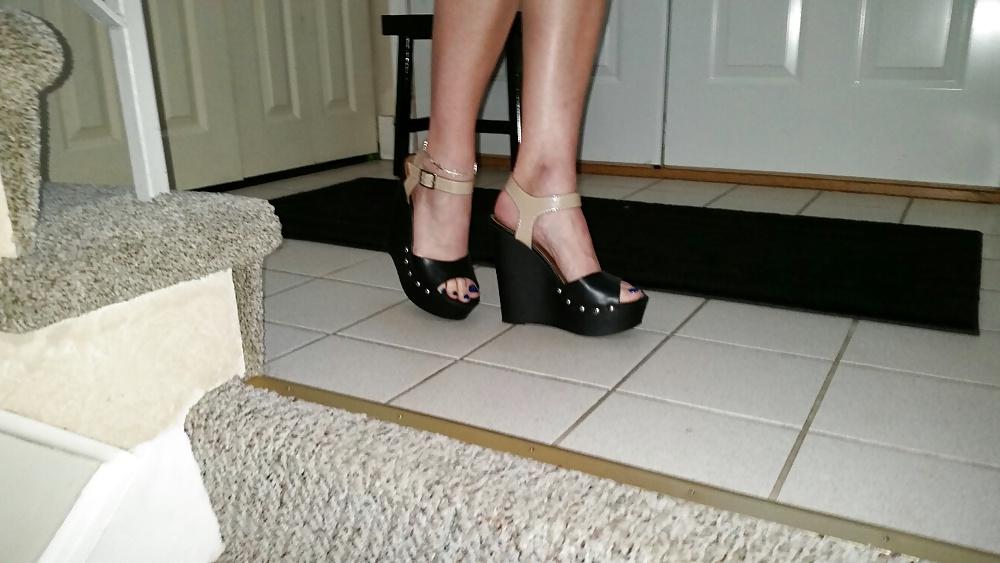 4P Jean skirt and heels