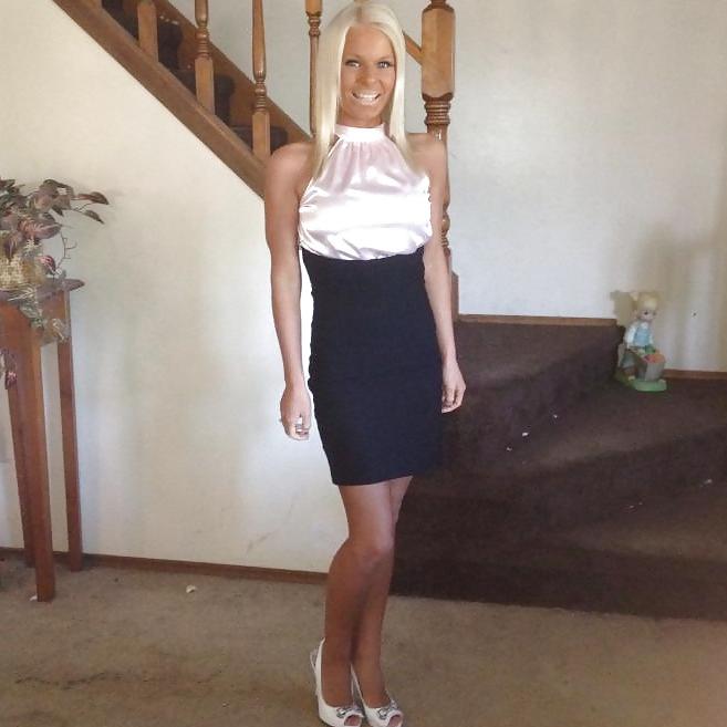 12P Sexy Amanda pics to jerk off