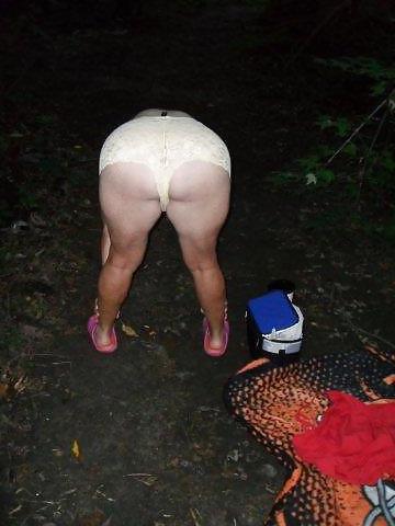10P Wife's Fat Ass Ourdoors