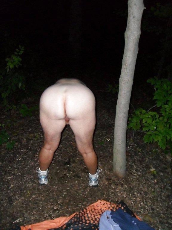 10P Wife's Fat Ass Ourdoors