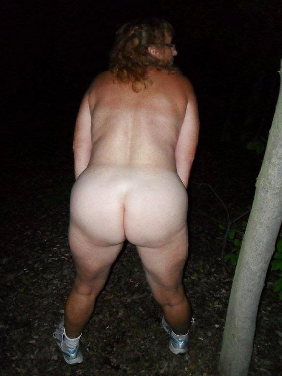 10P Wife's Fat Ass Ourdoors