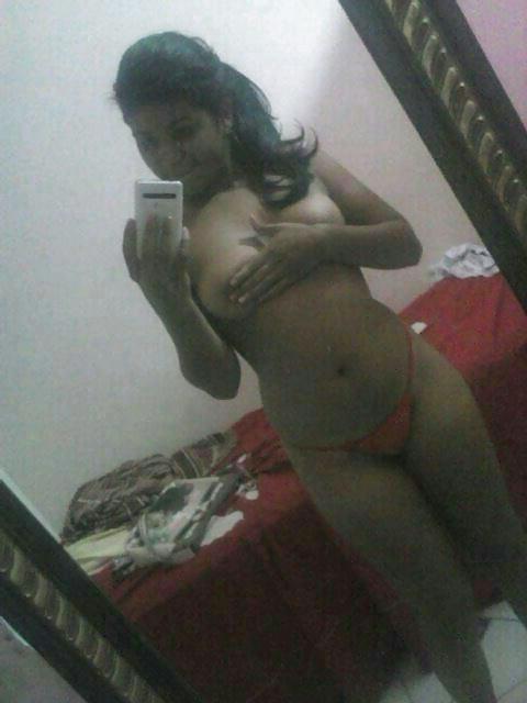 11P Brazilian: Adriana selfshot