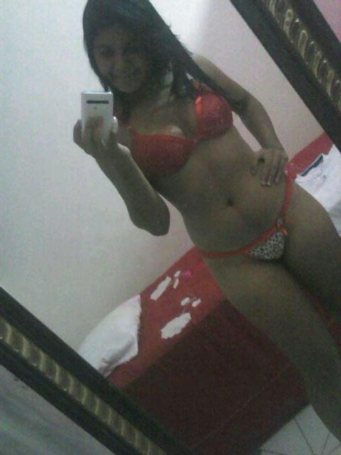 11P Brazilian: Adriana selfshot