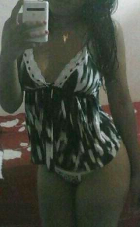 11P Brazilian: Adriana selfshot