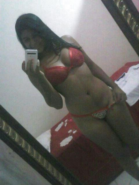 11P Brazilian: Adriana selfshot