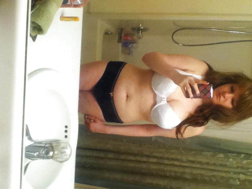25P Private pictures found on photobucket #20