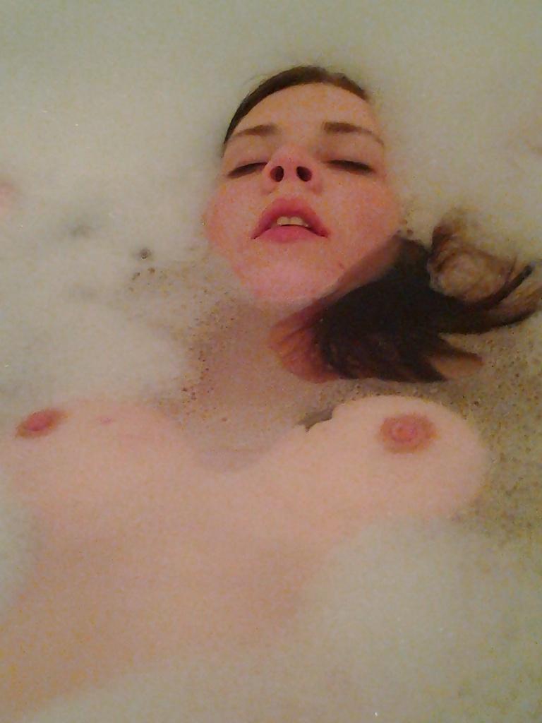 25P Private pictures found on photobucket #20