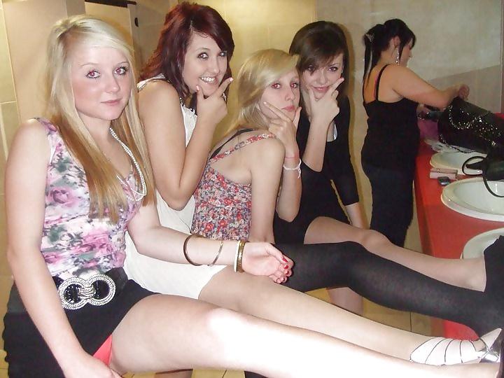 21P REAL voyeur, upskirt, pussy&nip slips! 4