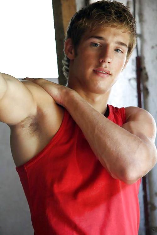 25P Handsome armpit
