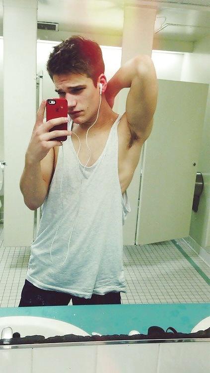 25P Handsome armpit