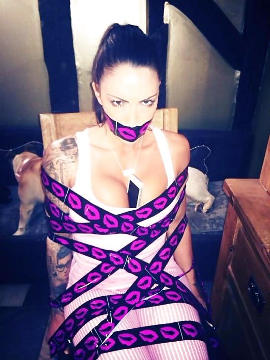 16P Jodie Marsh Bimbo Slut