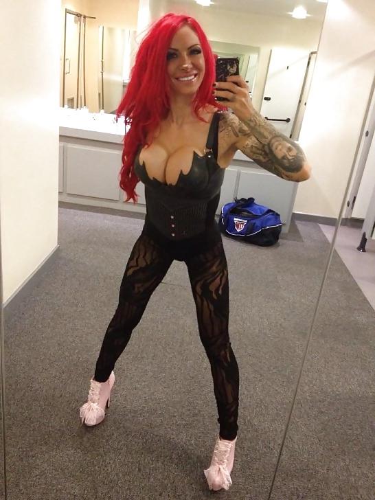 16P Jodie Marsh Bimbo Slut