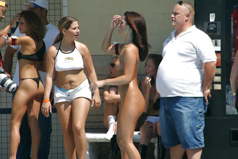 25P Curvy party Girls 2