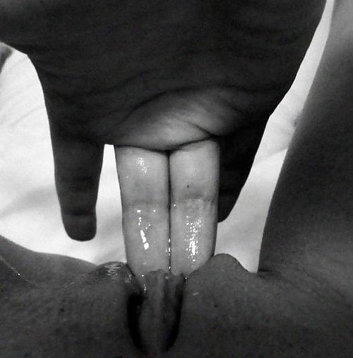 25P Quality Pictures Babes Art Black & White 7