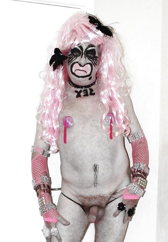 10P Pink haired stripper skank