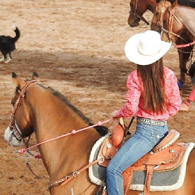25P Cowgirl and jeans VII