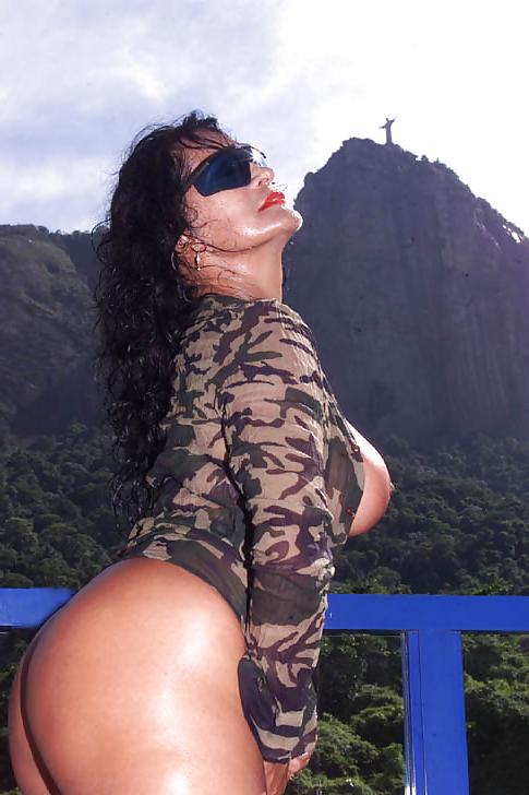 25P Brazilian Bitches #3 - Enoli Lara - Nice ass and tits MILF