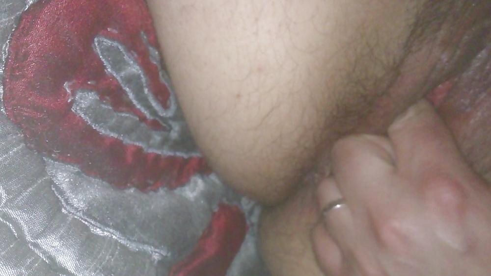 25P Je joue avec la chatte et l'anus a ma femme 