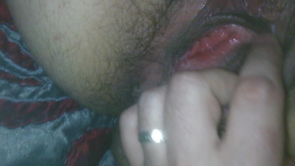 25P Je joue avec la chatte et l'anus a ma femme 
