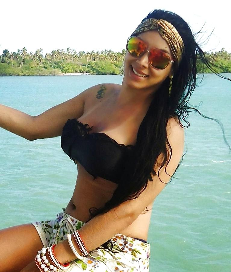 7P Brazilian Ts-Thaynna Dantas