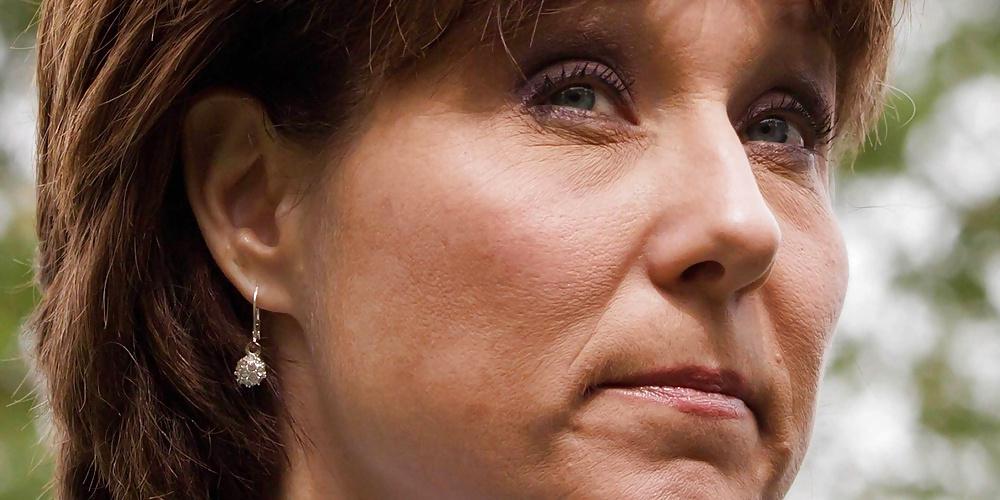 25P Love jerking off to Premier Christy Clark