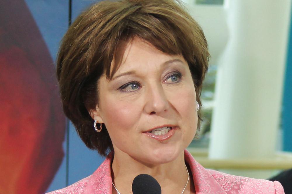 25P Love jerking off to Premier Christy Clark