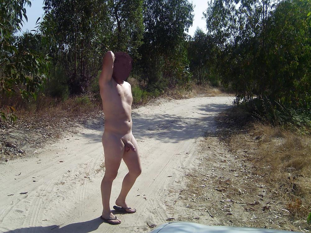 12P Me naked outdoor... amateur...public pics