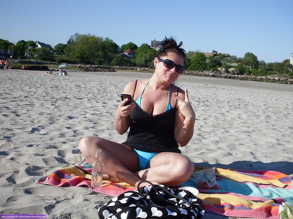 12P Beach voyeur bikini panties mature teen candid tits