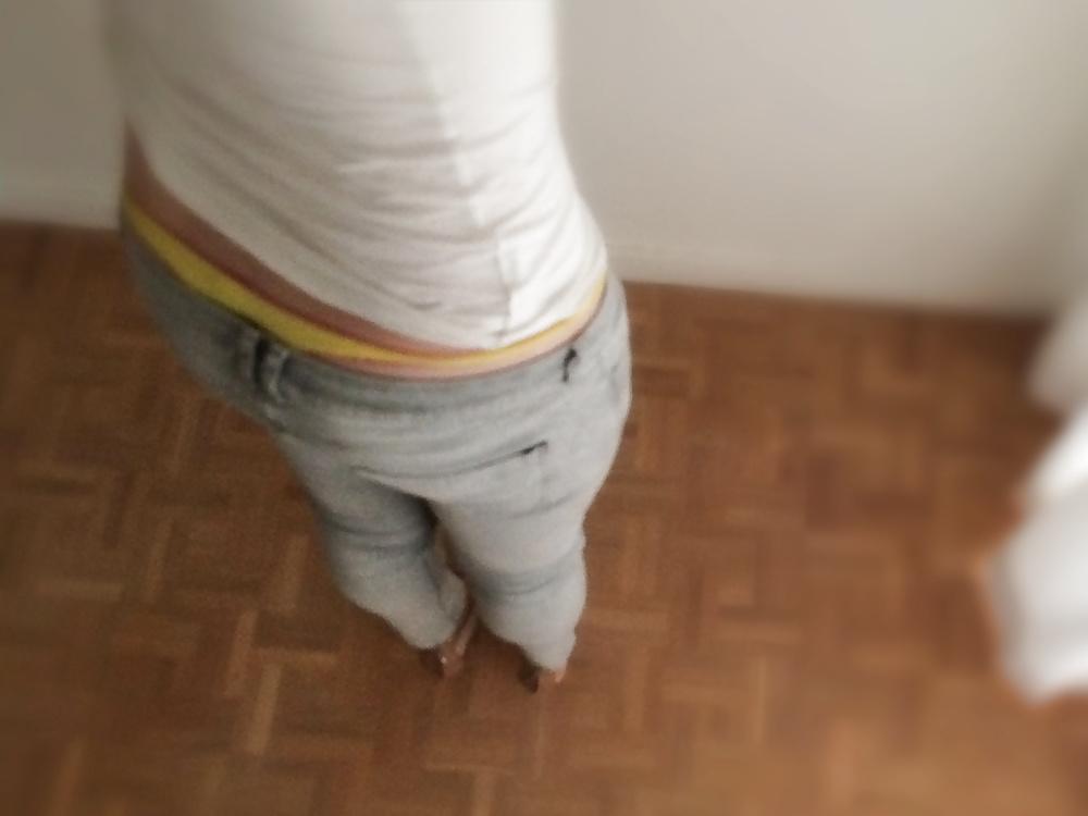 6P Grey tight jeans & exposed thong
