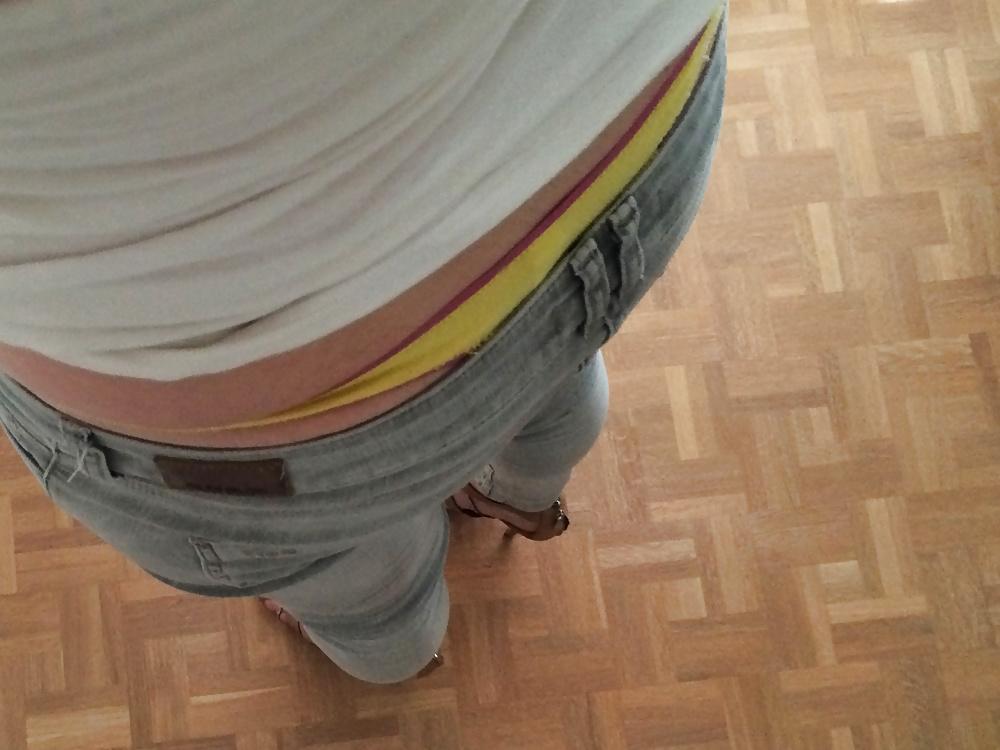 6P Grey tight jeans & exposed thong